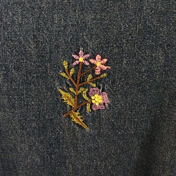 PREMIER INTERNATIONAL SHORT SLEEVE, V-NECK, EMBROIDERED, COTTON. DENIM DRESS 1X - Picture 3 of 7